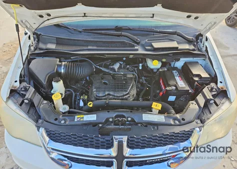 2013 Dodge Grand Caravan Sxt z USA, uszkodzony, nr VIN 2C4RDGCG8DR718341